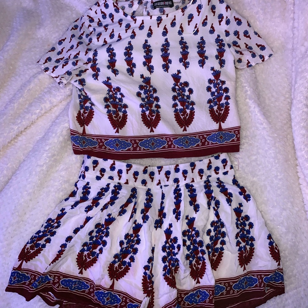 Two Piece Set - Picture 2 of 6